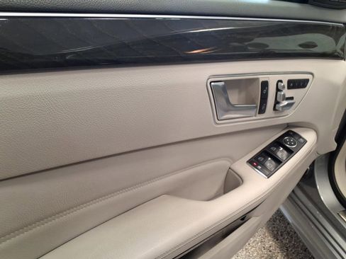 Used 2014 Mercedes-Benz E 350 Sedan image 8