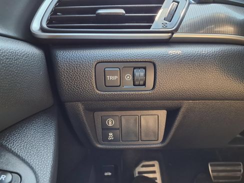 Used 2018 Honda Accord Sport image 21