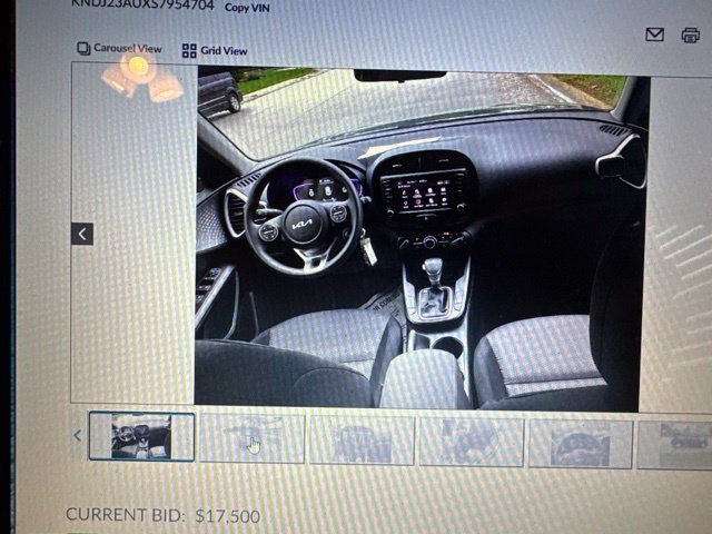 Used 2025 Kia Soul LX w/ LX Technology Package FWD image 15