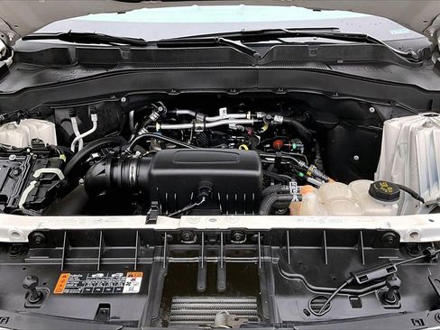 Used 2023 Ford Explorer XLT w/ Equipment Group 202A image 28