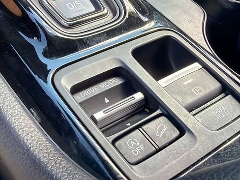 Used 2024 Honda Pilot TrailSport image 21