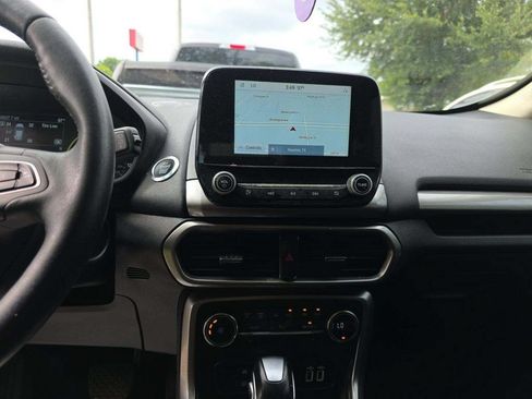 Used 2020 Ford EcoSport SE w/ SE Convenience Package FWD image 4