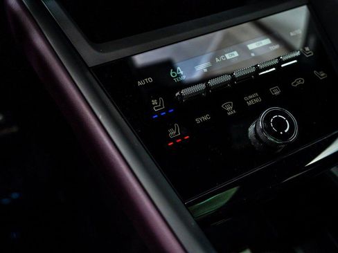 New 2026 Porsche Macan 4 Electric image 21