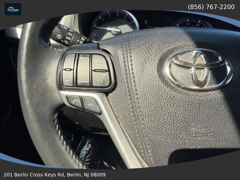 Used 2017 Toyota Highlander XLE FWD image 22