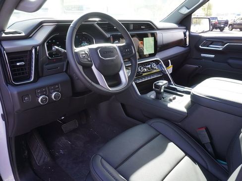 New 2026 GMC Sierra 1500 Denali w/ LPO, Black Badging Package image 17
