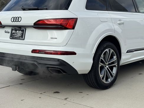 Used 2025 Audi Q7 2.0T Premium w/ Convenience Plus Package image 15