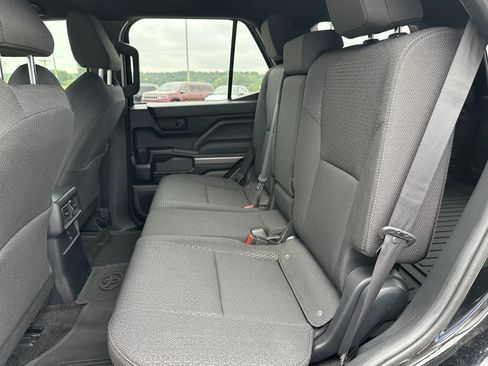 Used 2025 Toyota 4Runner SR5 AWD/4WD image 16