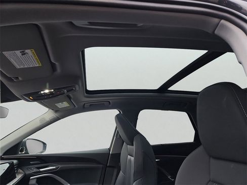 New 2025 Audi Q5 Premium Plus image 8