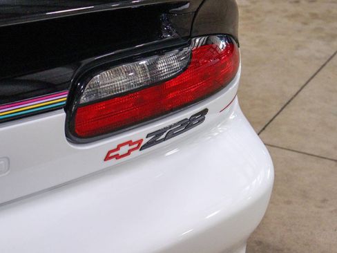 Used 1993 Chevrolet Camaro Z28 image 23