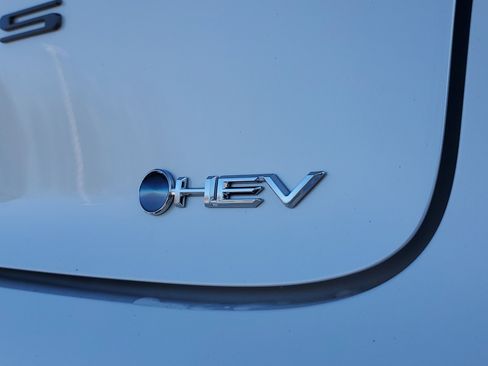 New 2026 Toyota Prius LE image 7