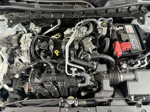 Used 2024 Nissan Altima 2.5 S FWD image 31