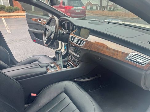 Used 2014 Mercedes-Benz CLS 550 w/ Premium 1 Package image 19