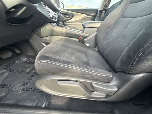 Certified 2021 Nissan Murano S image 12