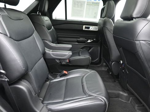 Used 2023 Ford Explorer ST w/ Equipment Group 401A AWD/4WD image 8