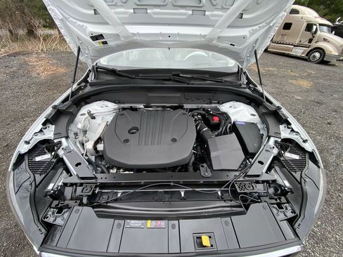 Used 2023 Volvo XC60 B5 Ultimate w/ Climate Package AWD/4WD image 10