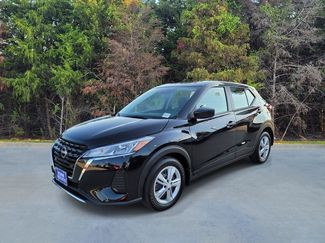 Used 2025 Nissan Kicks Play S FWD 360° Tour