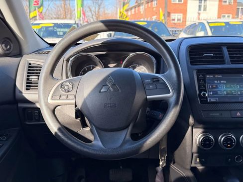 Used 2023 Mitsubishi Outlander Sport ES image 18