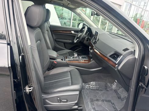 Used 2019 Audi Q5 2.0T Premium Plus w/ Premium Plus Package AWD/4WD image 26