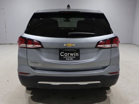 Used 2023 Chevrolet Equinox LT w/ Driver Convenience Package image 3