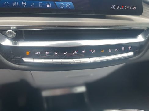 Certified 2024 Cadillac Lyriq Luxury AWD/4WD image 27