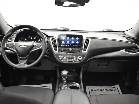 Used 2023 Chevrolet Malibu LT FWD image 18