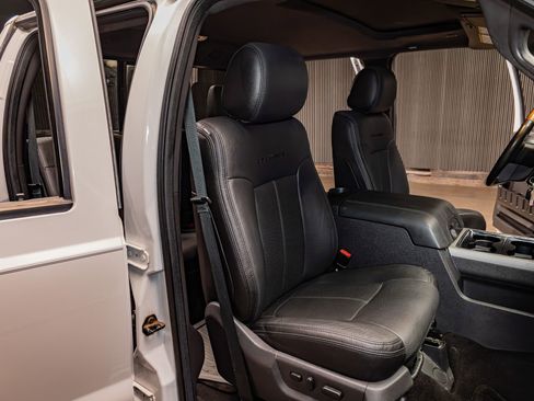 Used 2015 Ford F350 Platinum image 25