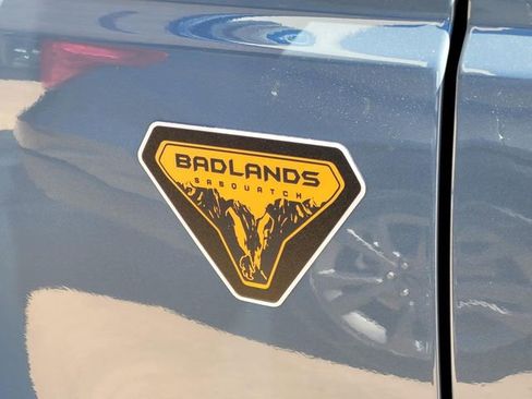 New 2025 Ford Bronco Badlands image 6