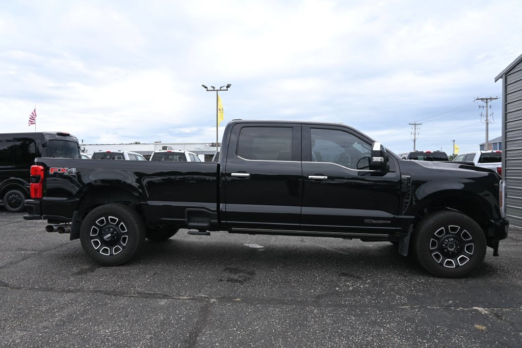 Used 2024 Ford F350 Platinum AWD/4WD image 23