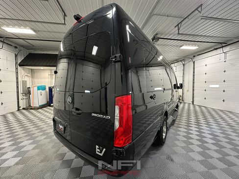 Used 2020 Mercedes-Benz Sprinter 3500 image 12