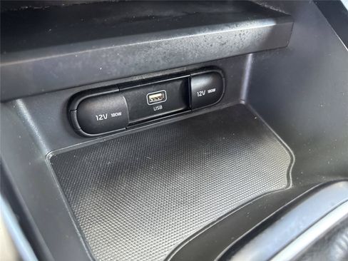 Used 2023 Kia Soul LX FWD image 27