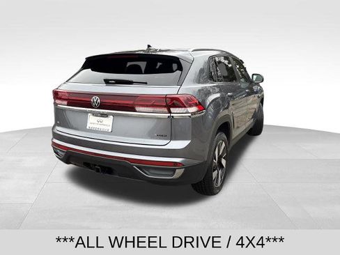 Used 2025 Volkswagen Atlas Cross Sport SE AWD/4WD image 5