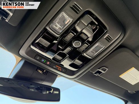 Used 2026 GMC Yukon Denali w/ Sun & Power Step Package AWD/4WD image 24