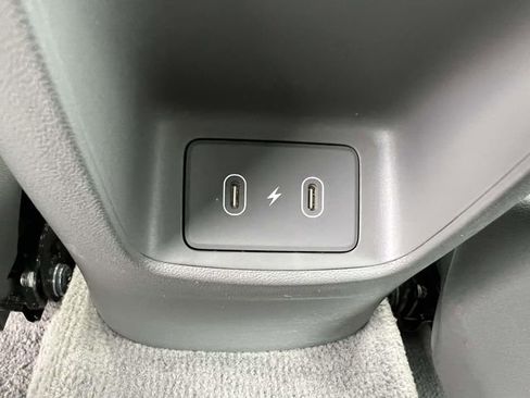 Used 2025 Hyundai Elantra SEL image 12