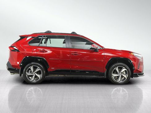 Used 2025 Toyota RAV4 SE w/ Weather & Moonroof Package AWD/4WD image 8