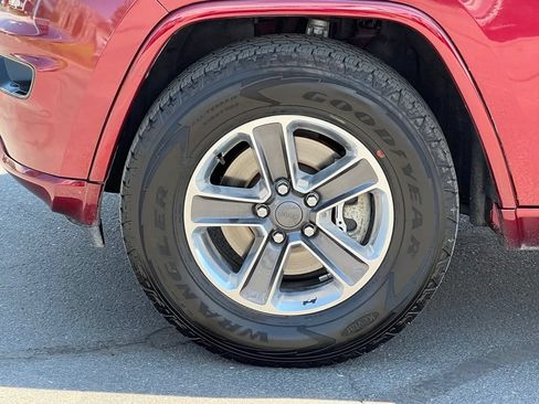 Used 2022 Jeep Grand Cherokee Laredo X AWD/4WD image 14