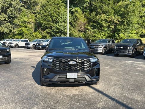 New 2027 Ford Explorer ST-Line w/ Premium Package RWD image 7