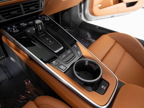 Certified 2026 Porsche 911 Targa 4S image 27