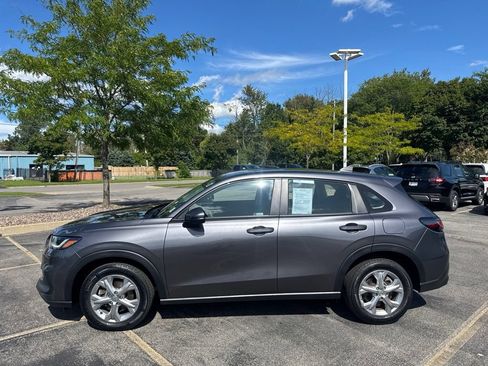 Certified 2024 Honda HR-V LX image 8