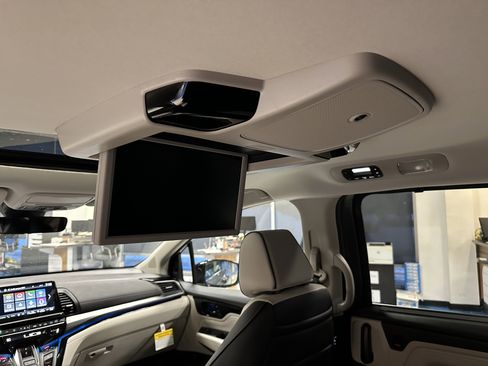 New 2026 Honda Odyssey Elite image 23