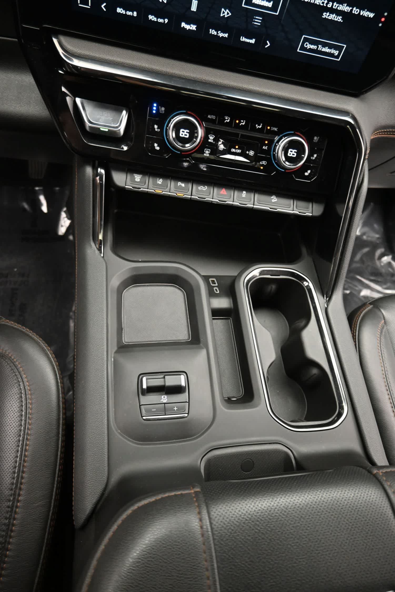 Used 2024 GMC Sierra 2500 AT4 w/ AT4 Premium Plus Package AWD/4WD image 77