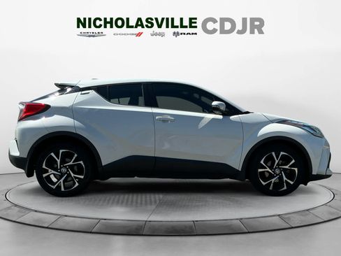 Used 2021 Toyota C-HR XLE FWD image 6