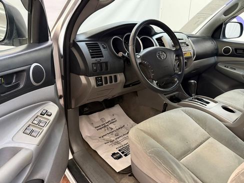 Used 2007 Toyota Tacoma PreRunner image 10