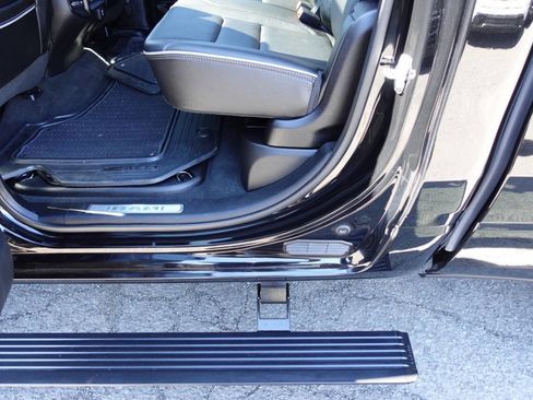 Used 2022 RAM 1500 Limited image 25