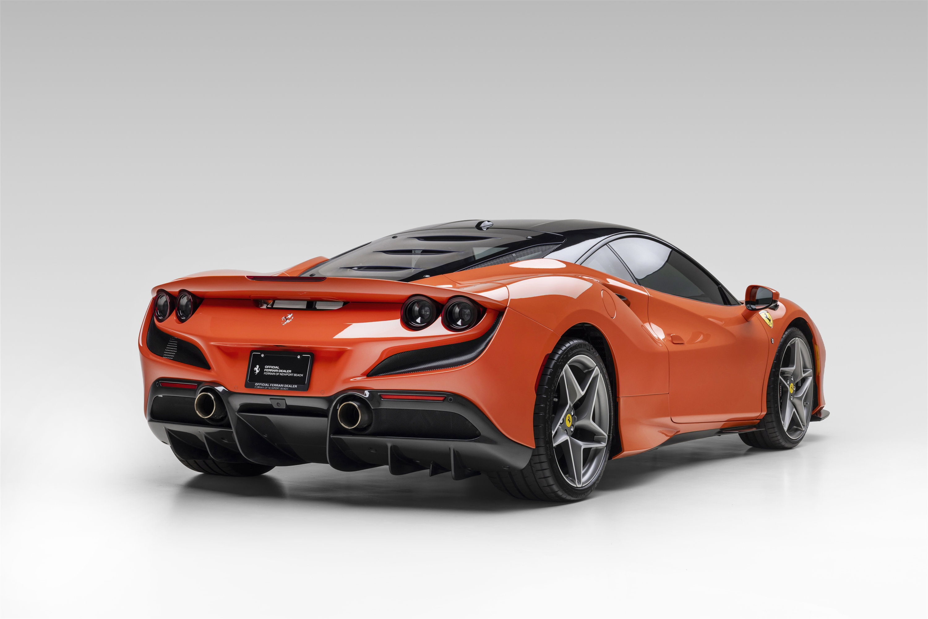 Certified 2021 Ferrari F8 Tributo RWD image 6