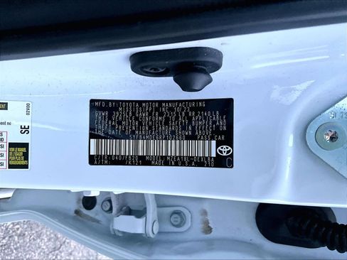 Used 2024 Toyota Corolla LE image 6