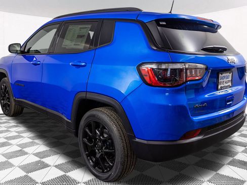 New 2026 Jeep Compass Latitude AWD/4WD image 18