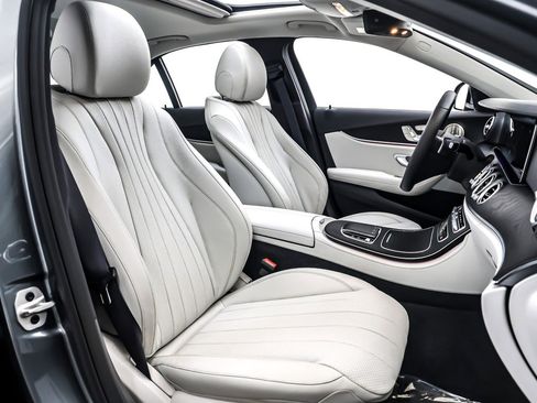 Certified 2021 Mercedes-Benz E 450 4MATIC Sedan image 8