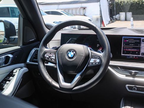 Used 2026 BMW X5 sDrive40i RWD image 13
