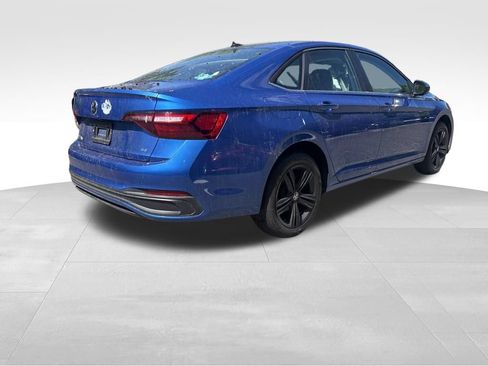 Used 2023 Volkswagen Jetta SE FWD image 14