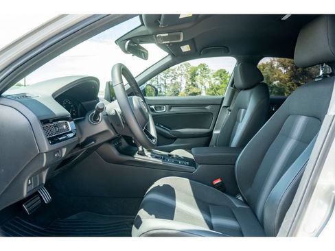 Used 2025 Honda Civic Sport image 10